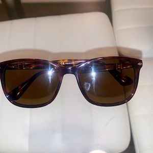Sunglasses (Tortoise Persol P)